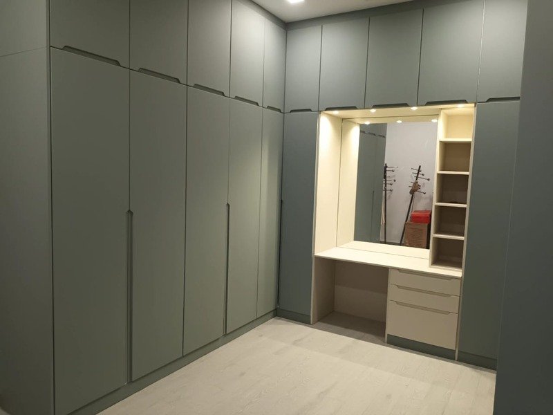 Custom Closets
