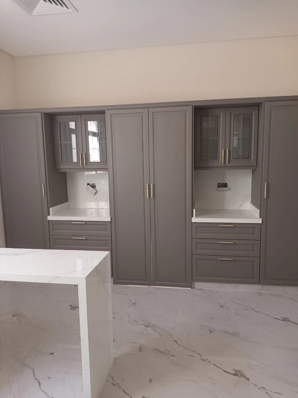 White Modern Kitchen