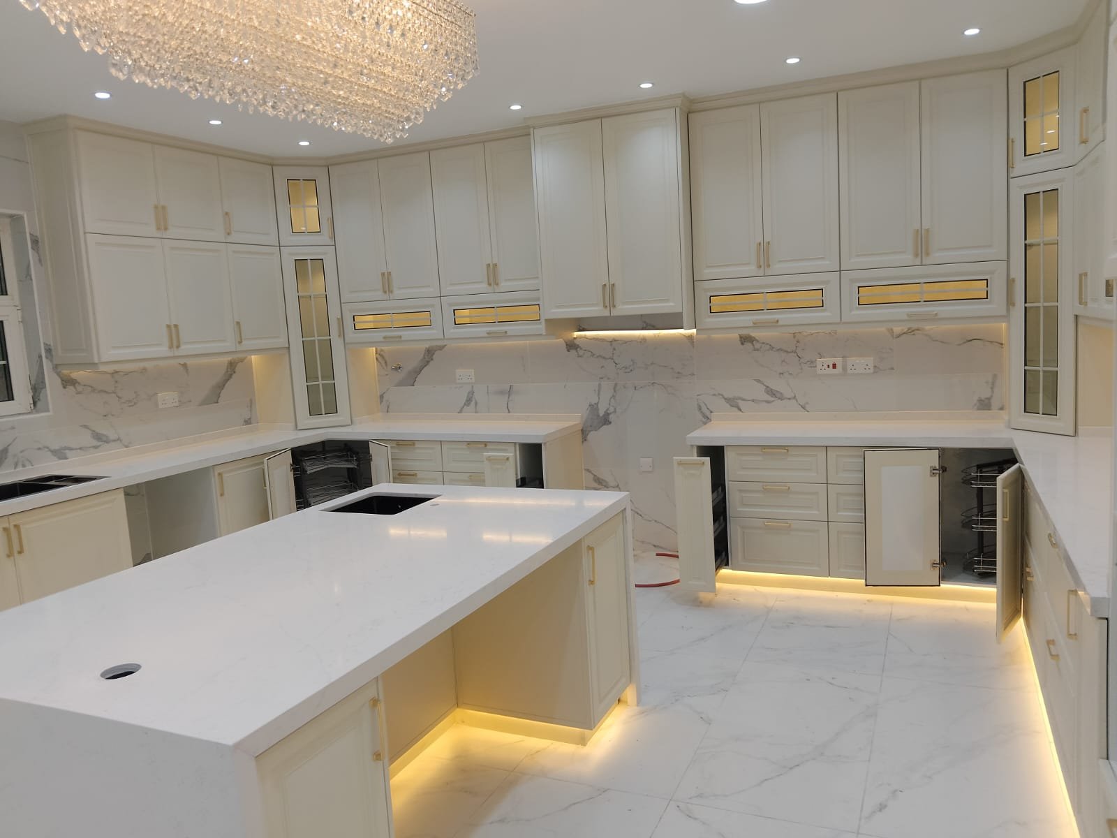 Elegant Kitchen Solutions